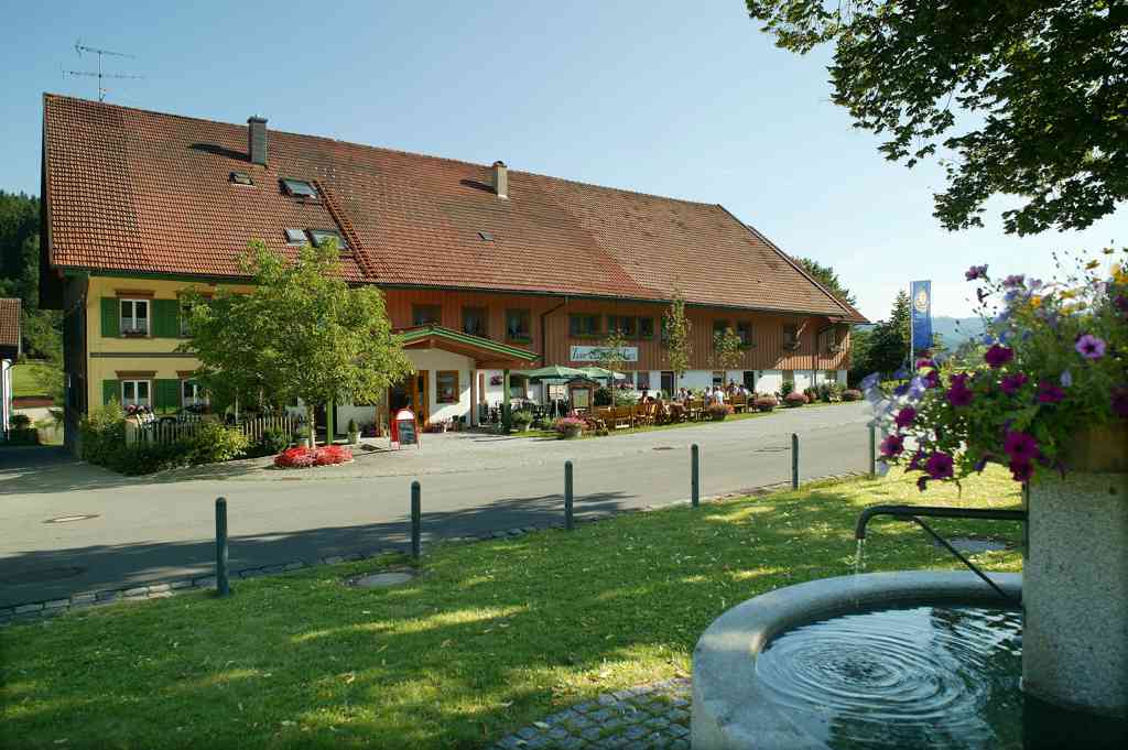 Landgasthof-Pension Zum Schwarzen Grat, Isny-Bolsternang
